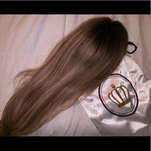 Lauren Ashtyn full volume topper